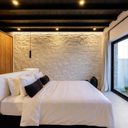 Villa Amnos Mykonos - A Blue Eye Collection