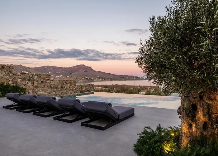 فيلة Amnos Mykonos - A Blue Eye Collection كالافاتيس