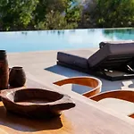 Villa Amnos Mykonos - A Blue Eye Collection *