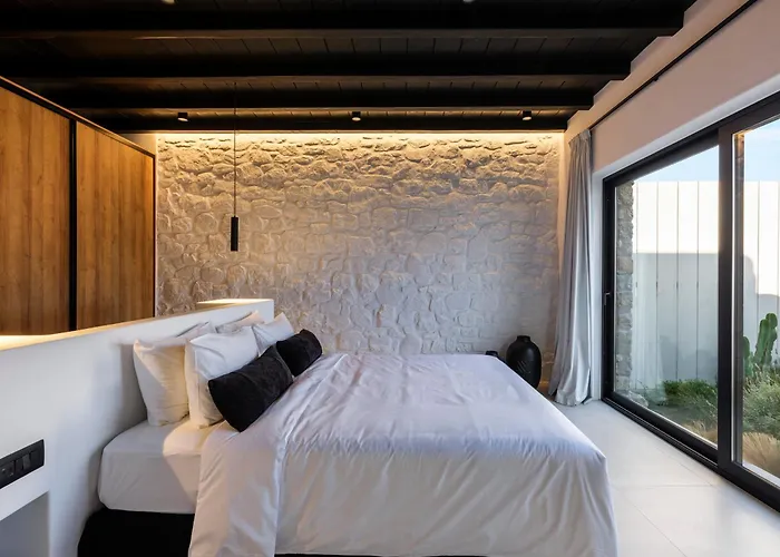 Amnos Mykonos - A Blue Eye Collection